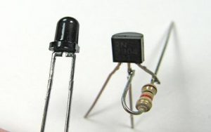  Phototransistor